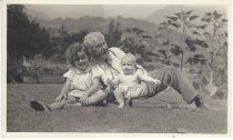Albert E. Cronenwett and grandchildren